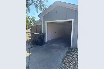 8028 S Kingston Avenue, Chicago, IL 60617 - Photo 7