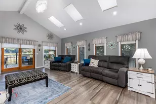 527 E Main St, Ottawa, IL 61350 - Photo 21