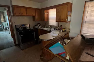 7349 S Honore St, Chicago, IL 60636 - Photo 3