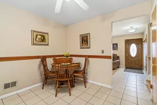 4038 Denley Ave, Schiller Park, IL 60176 - Photo 9