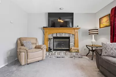 7 Melrose Court, Bloomington, IL 61704 - Photo 13