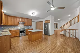 1306 Bassett Dr, Joliet, IL 60431 - Photo 7