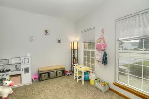 908 Mockingbird Dr, Antioch, IL 60002 - Photo 15