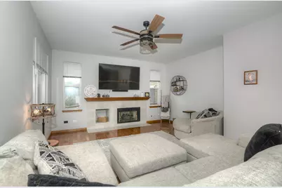 908 Mocking Bird Drive, Antioch, IL 60002 - Photo 3