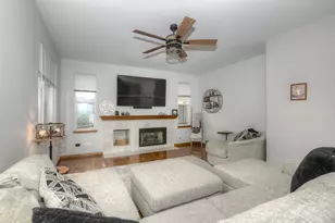 908 Mockingbird Dr, Antioch, IL 60002 - Photo 3