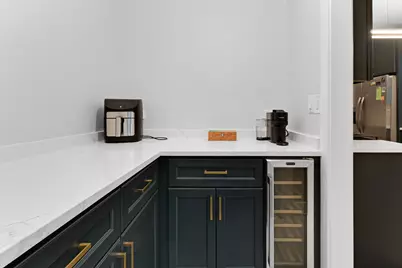 5000 S East End Avenue #2D, Chicago, IL 60615 - Photo 9