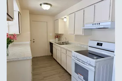 2016 Greendale Drive, Champaign, IL 61821 - Photo 7