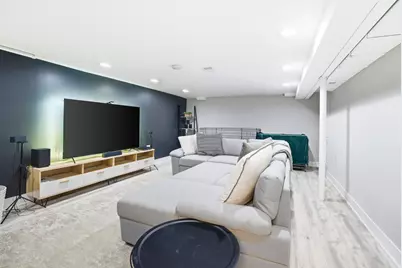 745 S Hillside Avenue, Elmhurst, IL 60126 - Photo 19