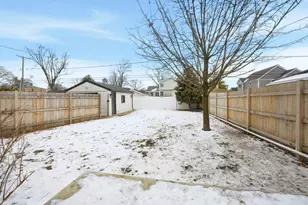 745 S Hillside Ave, Elmhurst, IL 60126 - Photo 25