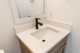 60 Kloe Ln, Sycamore, IL 60178 - Photo 25