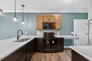 60 Kloe Ln, Sycamore, IL 60178 - Photo 15