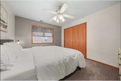 5304 S New England Avenue, Chicago, IL 60638 - Photo 9