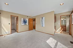 54 N Royal Oak Dr, Vernon Hills, IL 60061 - Photo 11