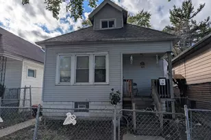 10110 S Yale Ave, Chicago, IL 60628 - Photo 1