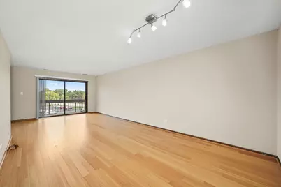 1400 N Elmhurst Road #302, Mount Prospect, IL 60056 - Photo 13