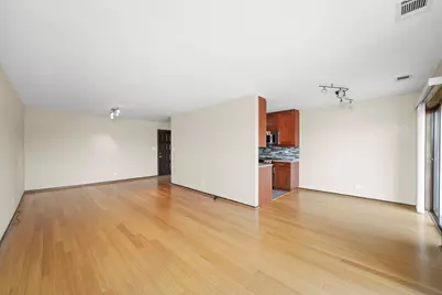 1400 N Elmhurst Road #302, Mount Prospect, IL 60056 - Photo 3