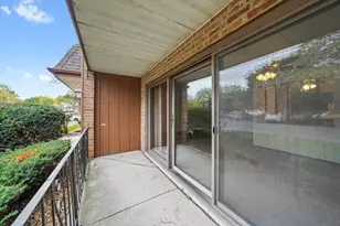 9925 Shady Ln, Orland Park, IL 60462 - Photo 5