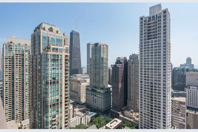 10 E Ontario Street #4501, Chicago, IL 60611 - Photo 7