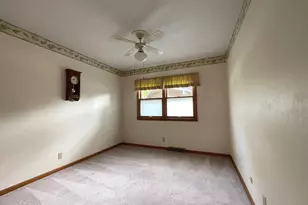 7 Mcdonald Ct, Champaign, IL 61821 - Photo 25