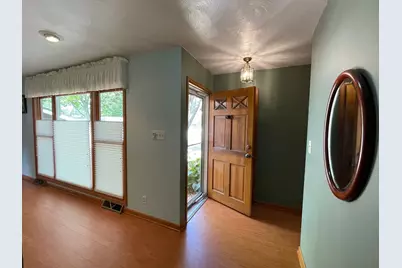 7 McDonald Court, Champaign, IL 61821 - Photo 5