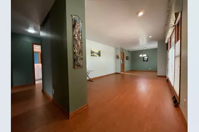 7 McDonald Court, Champaign, IL 61821 - Photo 9