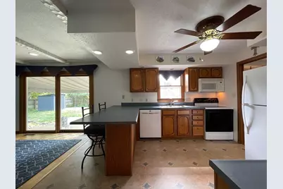 7 McDonald Court, Champaign, IL 61821 - Photo 13