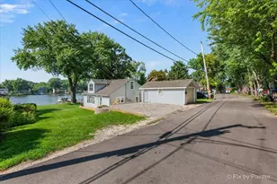 1304 River Terrace Dr, Johnsburg, IL 60051 - Photo 21