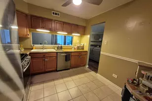 8216 Mulberry Ct, Palos Hills, IL 60465 - Photo 7