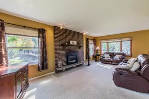 704 Carolyn St, Mendota, IL 61342 - Photo 13