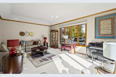 2409 E Greshan Court, Arlington Heights, IL 60004 - Photo 3