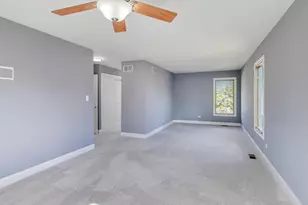 404 Tracy Terrace, Des Plaines, IL 60016 - Photo 11