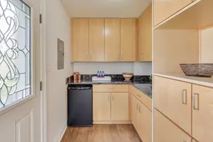 404 Tracy Terrace, Des Plaines, IL 60016 - Photo 7