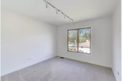 404 Tracy Terrace, Des Plaines, IL 60016 - Photo 15