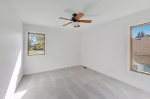 404 Tracy Terrace, Des Plaines, IL 60016 - Photo 13