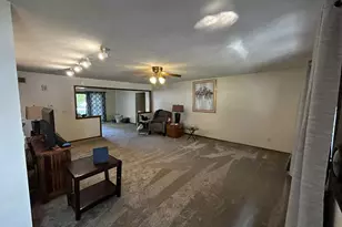 408 E Church St, Royal, IL 61871 - Photo 17