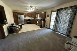 408 E Church St, Royal, IL 61871 - Photo 21