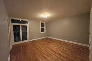 6736 S Merrill Ave, Chicago, IL 60649 - Photo 5