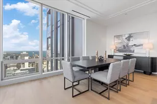 14 W Superior St, Chicago, IL 60654 - Photo 11