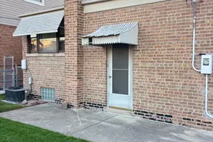 5137 S Rutherford Ave, Chicago, IL 60638 - Photo 19