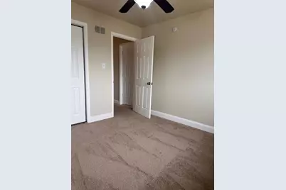 17700 Oakwood Avenue, Country Club Hills, IL 60478 - Photo 15