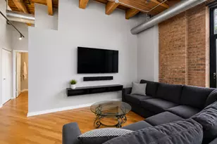 1040 W Adams St, Chicago, IL 60607 - Photo 3