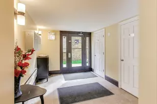 1655 N Fairfield Ave, Chicago, IL 60647 - Photo 3