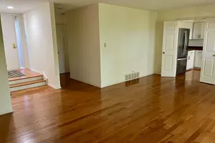 315 Bluff Ct, Lake Barrington, IL 60010 - Photo 5