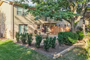 19W067 Avenue Normandy S, Oak Brook, IL 60523 - Photo 5