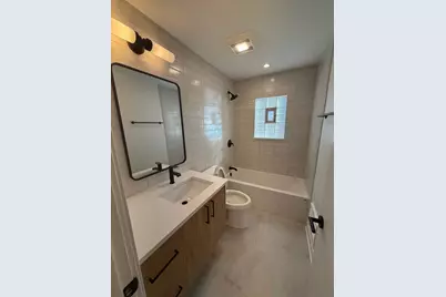 1478 Glencoe Avenue #2W, Highland Park, IL 60035 - Photo 3