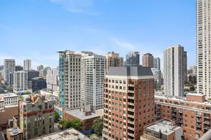 630 N State St, Chicago, IL 60654 - Photo 21