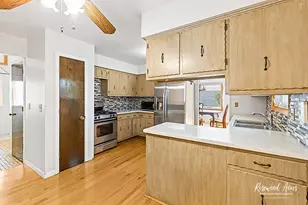 519 Sean Dr, Shorewood, IL 60404 - Photo 5