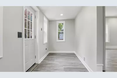 406 S 10th Avenue, Maywood, IL 60153 - Photo 5