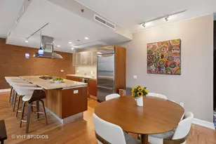 340 E Randolph St, Chicago, IL 60601 - Photo 5