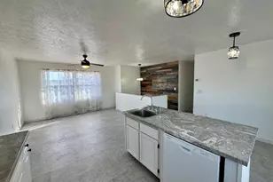 510 Greencastle Dr, Wyanet, IL 61379 - Photo 5